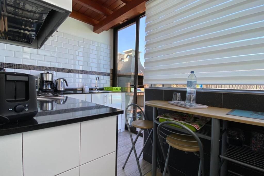 Estudio Agradable, Con Jacuzzi, Terraza Y Barbacoa, Totalmente Independiente Lejlighed Corralejo Eksteriør billede